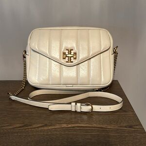 Tory Burch  Kira chevron Crossbody